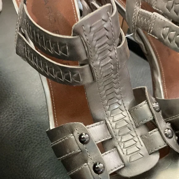 Marc Fisher heels sz 8 - Picture 7 of 12